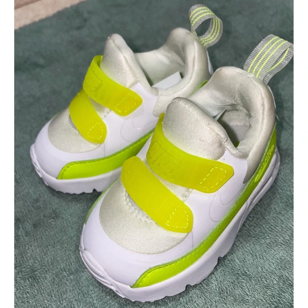 Nike Toddler Air Max’s - Picture 4 of 4